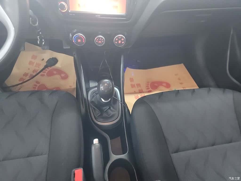 Kia K2, 2015 14