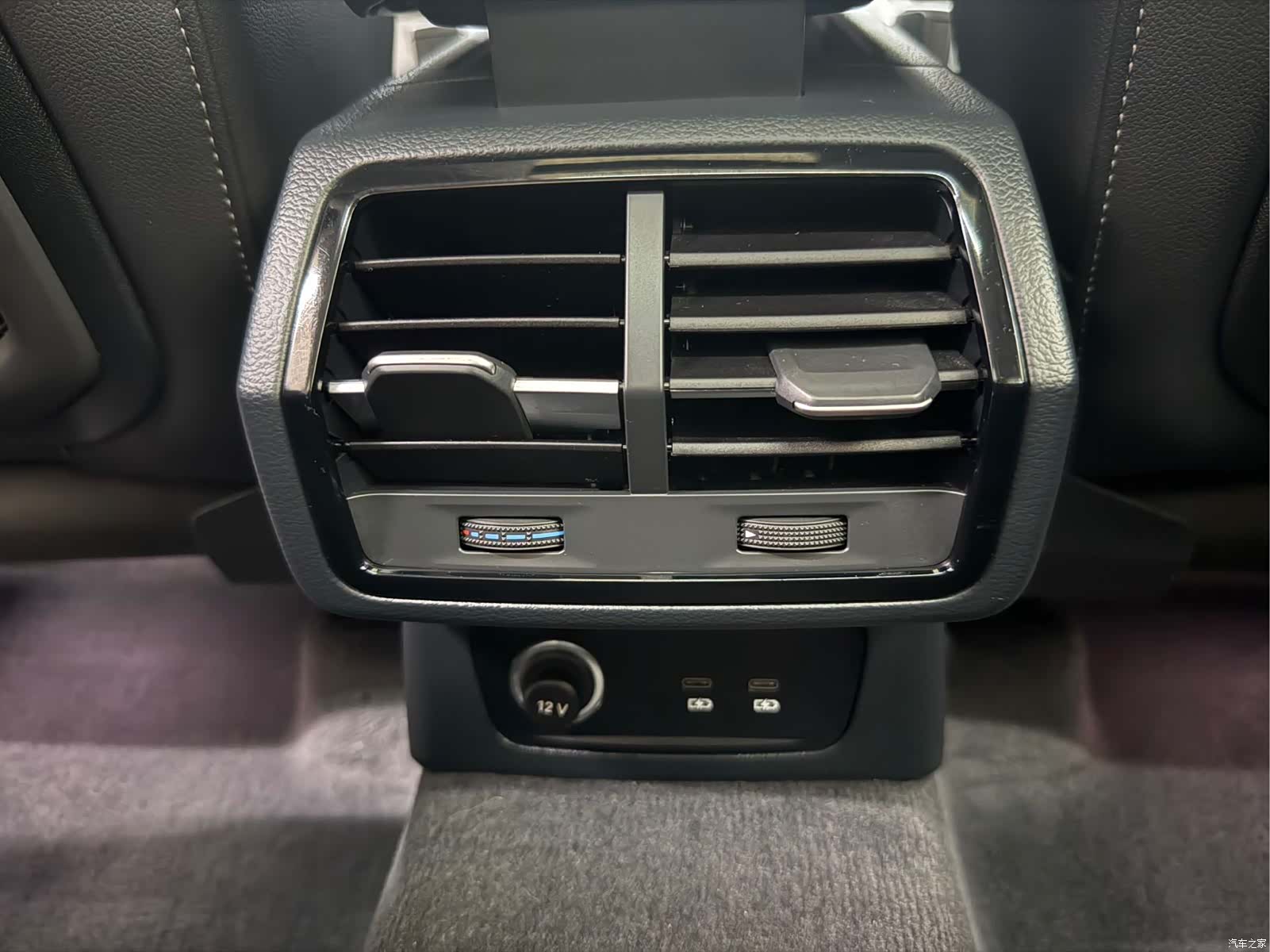 Audi Q3, 2022 16
