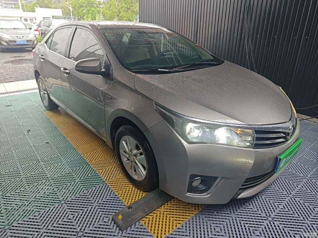 Toyota Corolla, 2015 4
