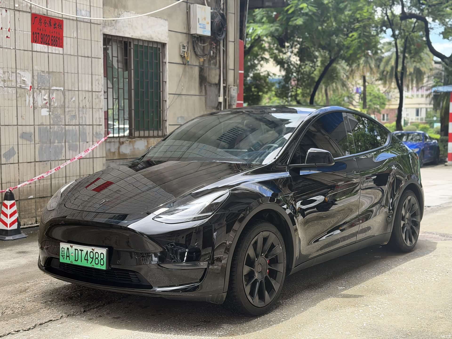 Tesla Model Y, 2021 1
