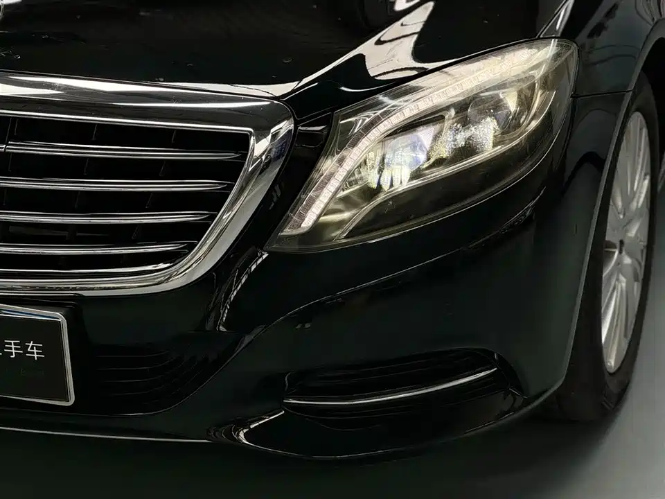 Mercedes-Benz S-class Mercedes-Benz S-class