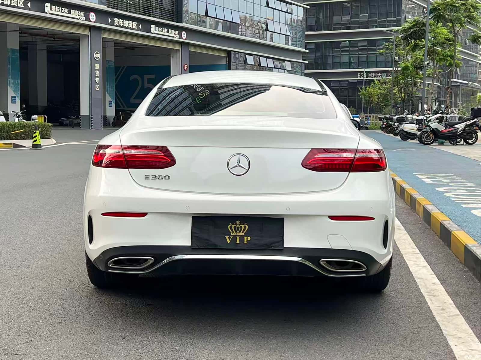 Mercedes-Benz E-Class, 2021 12