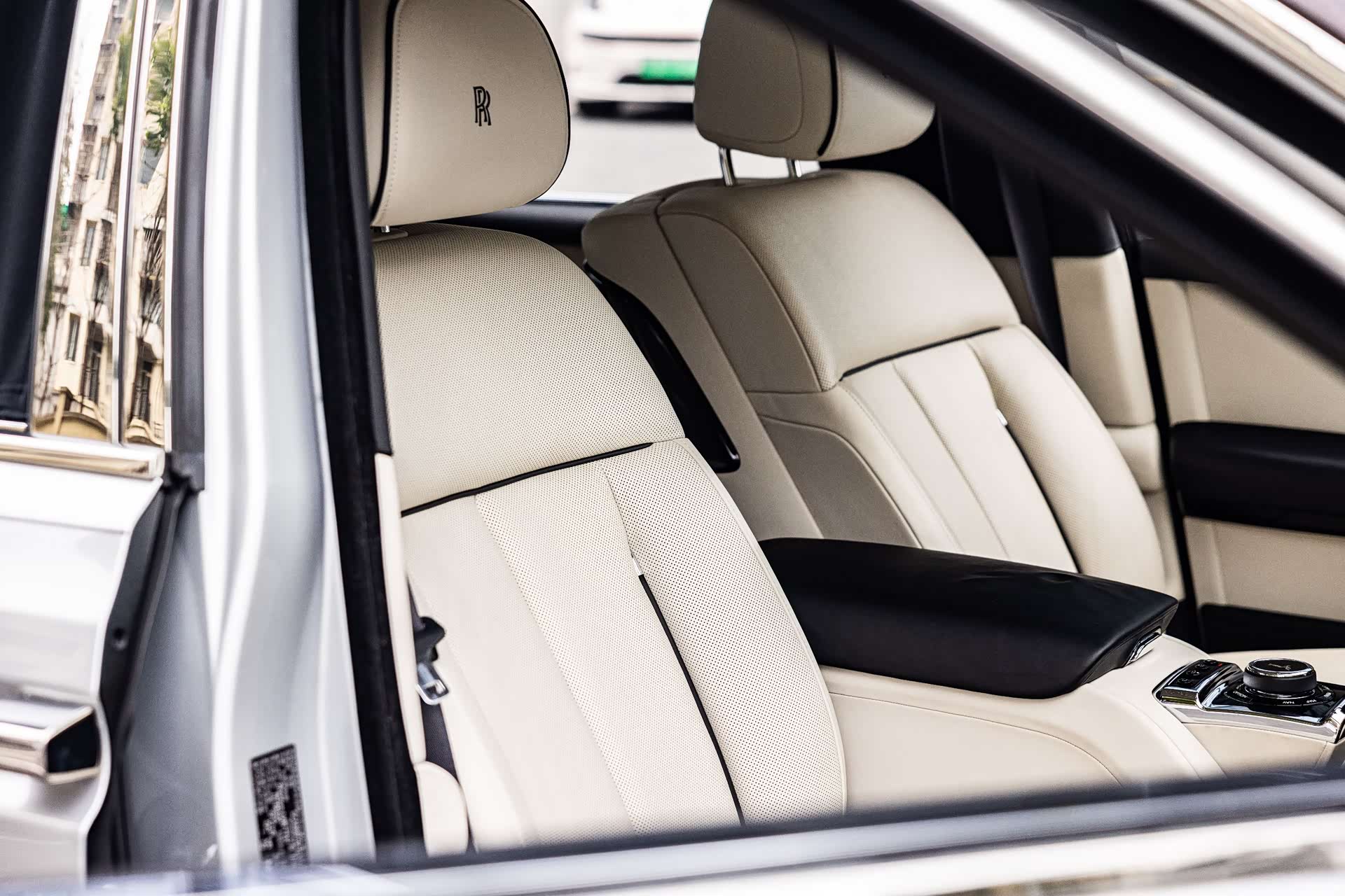 Rolls-Royce Phantom, 2018 12