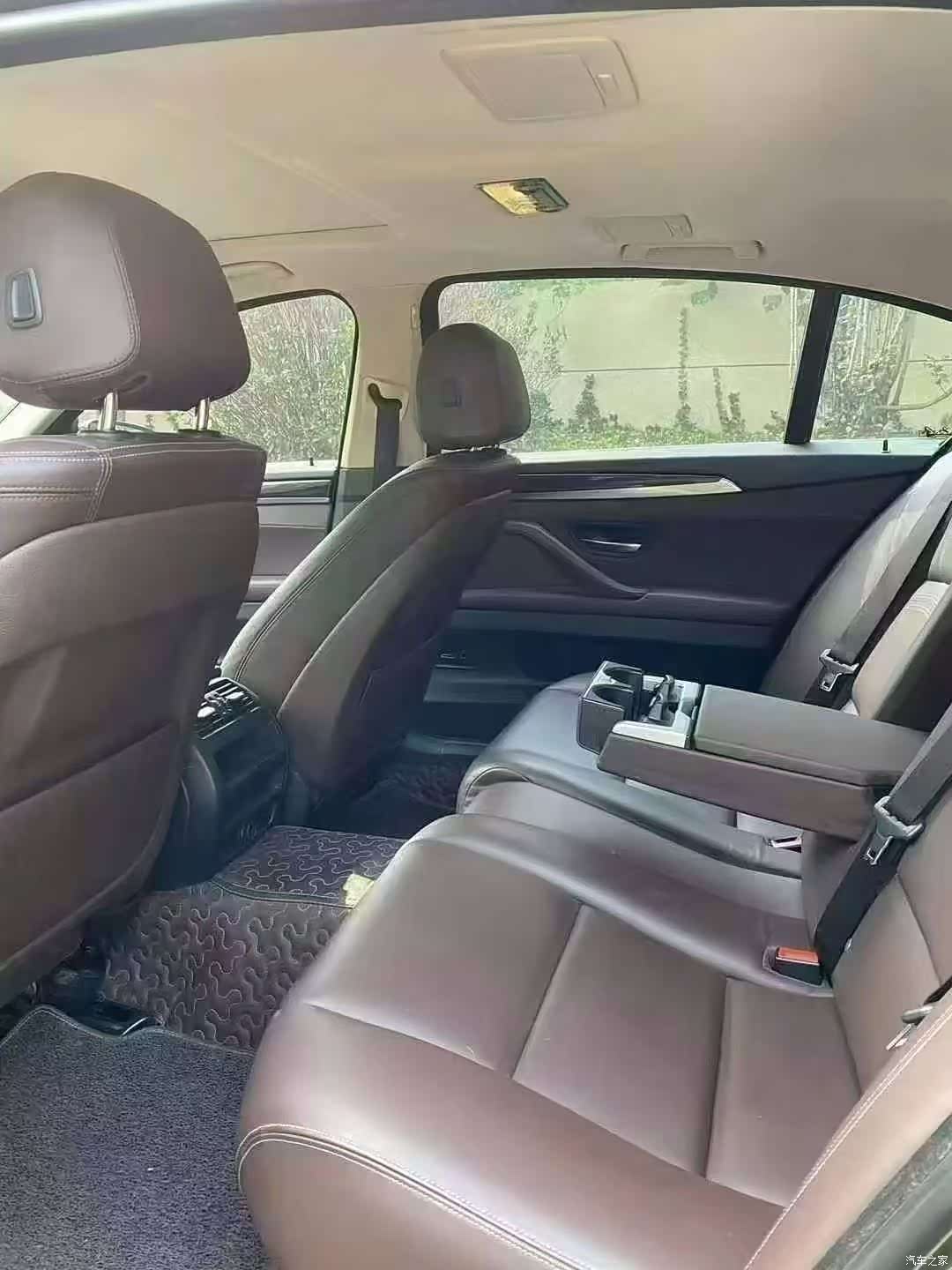 BMW 5 Series, 2012 9