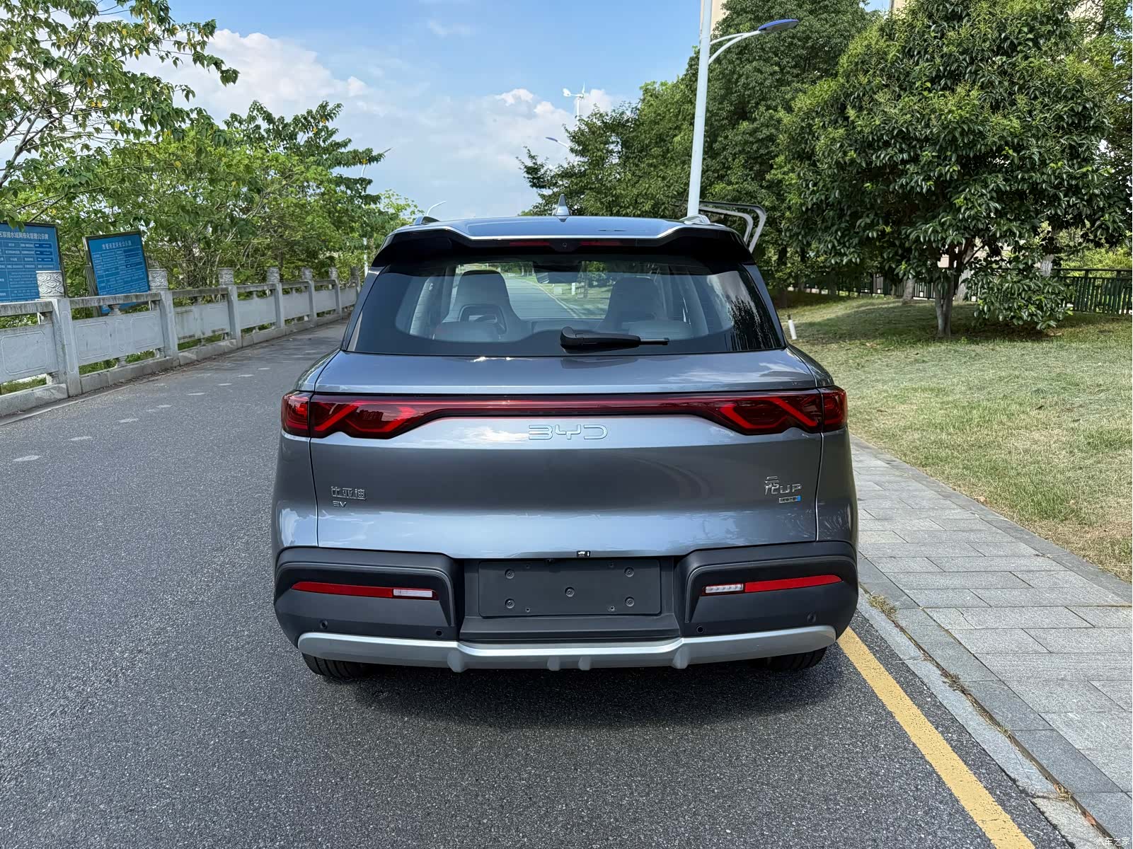 BYD Yuan, 2025 все фото