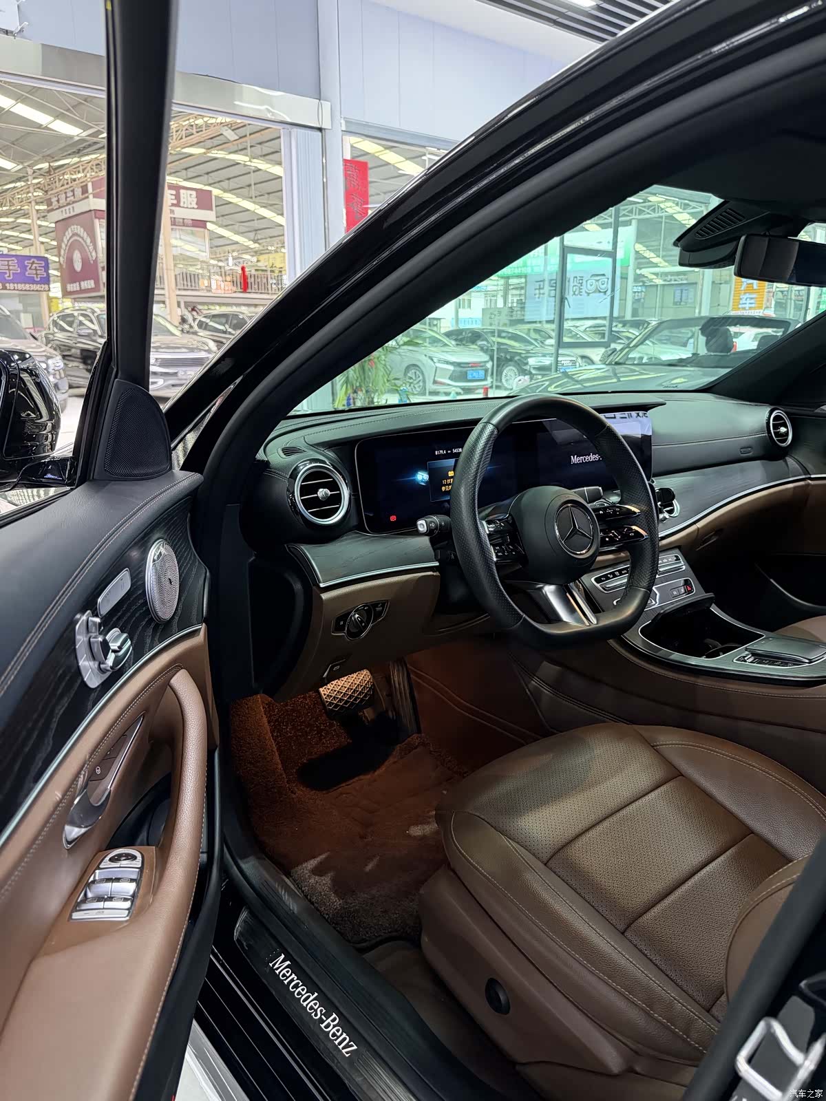 Mercedes-Benz E-Class, 2023 3