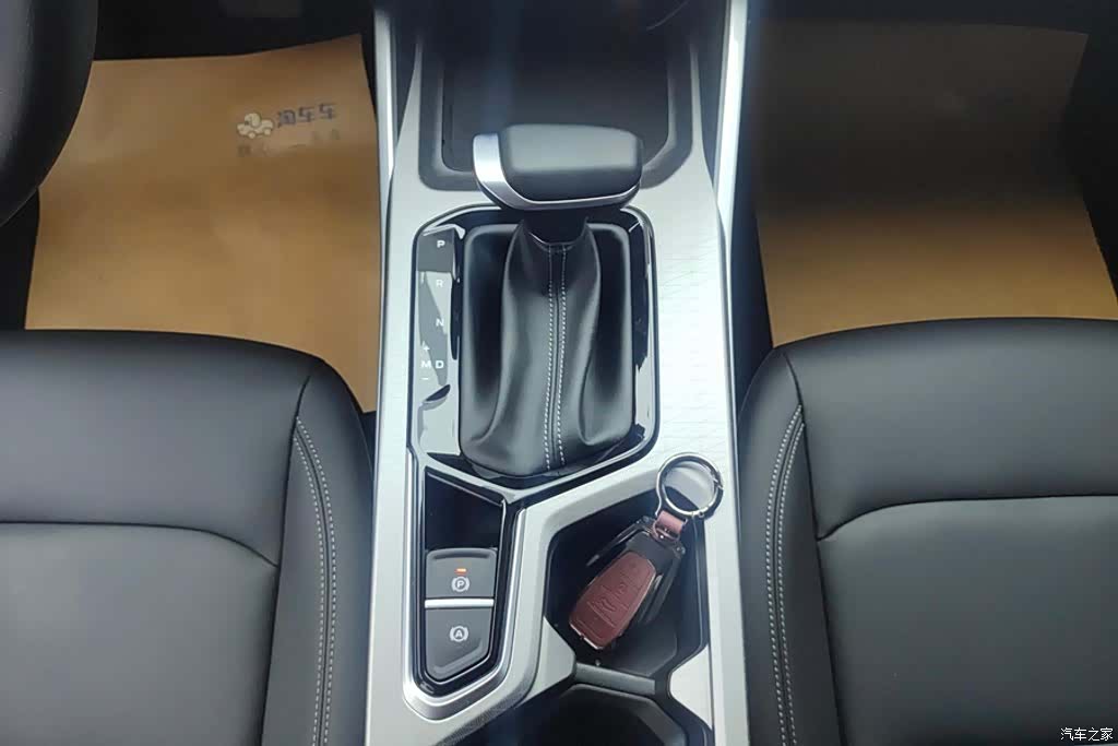 Geely Emgrand, 2026 16