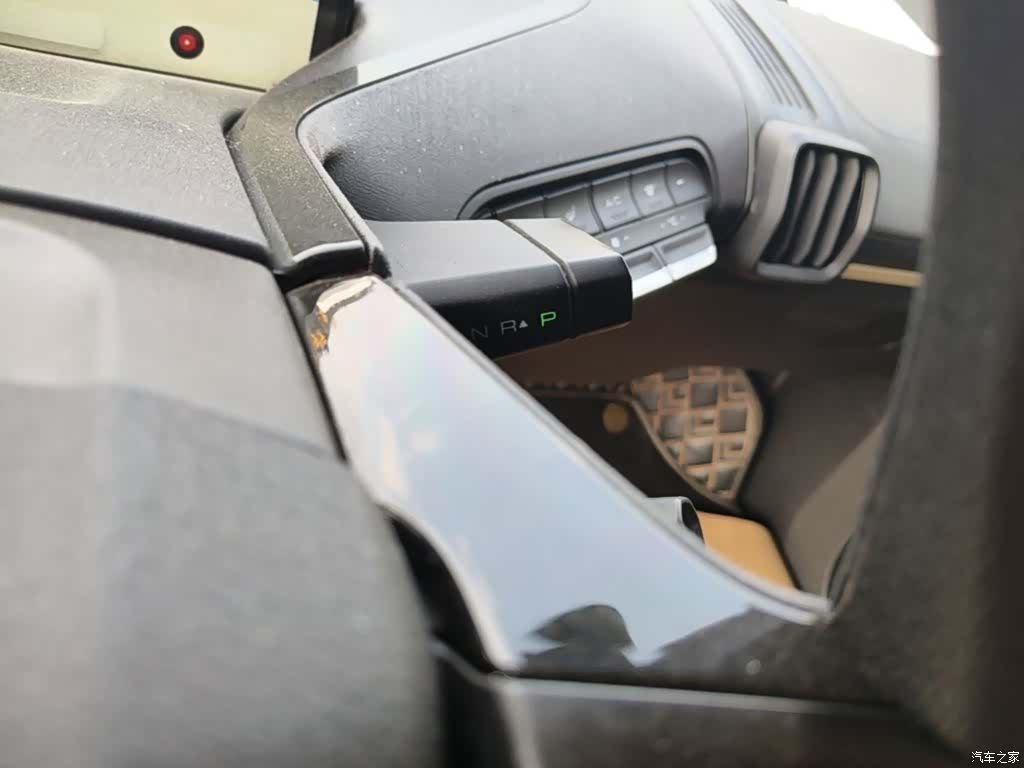 Wuling KiWi, 2022 10