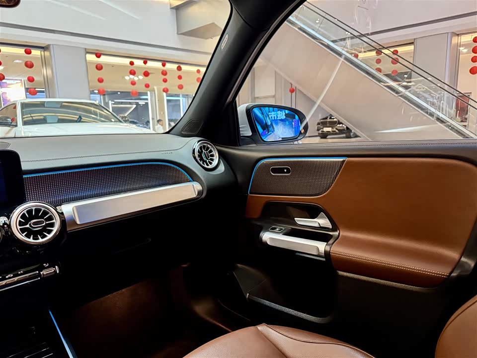 Mercedes-Benz GLB Mercedes-Benz GLB