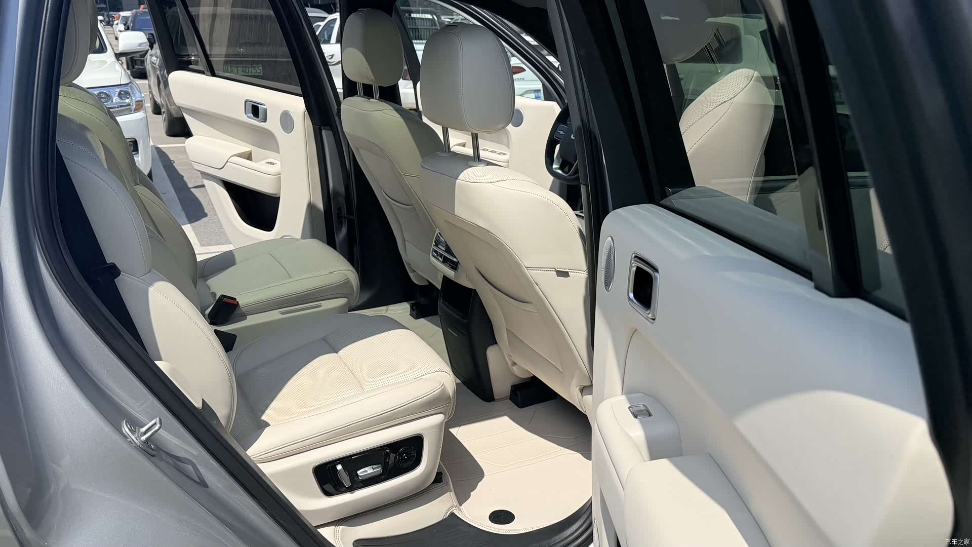 Li Auto L8, 2023 12