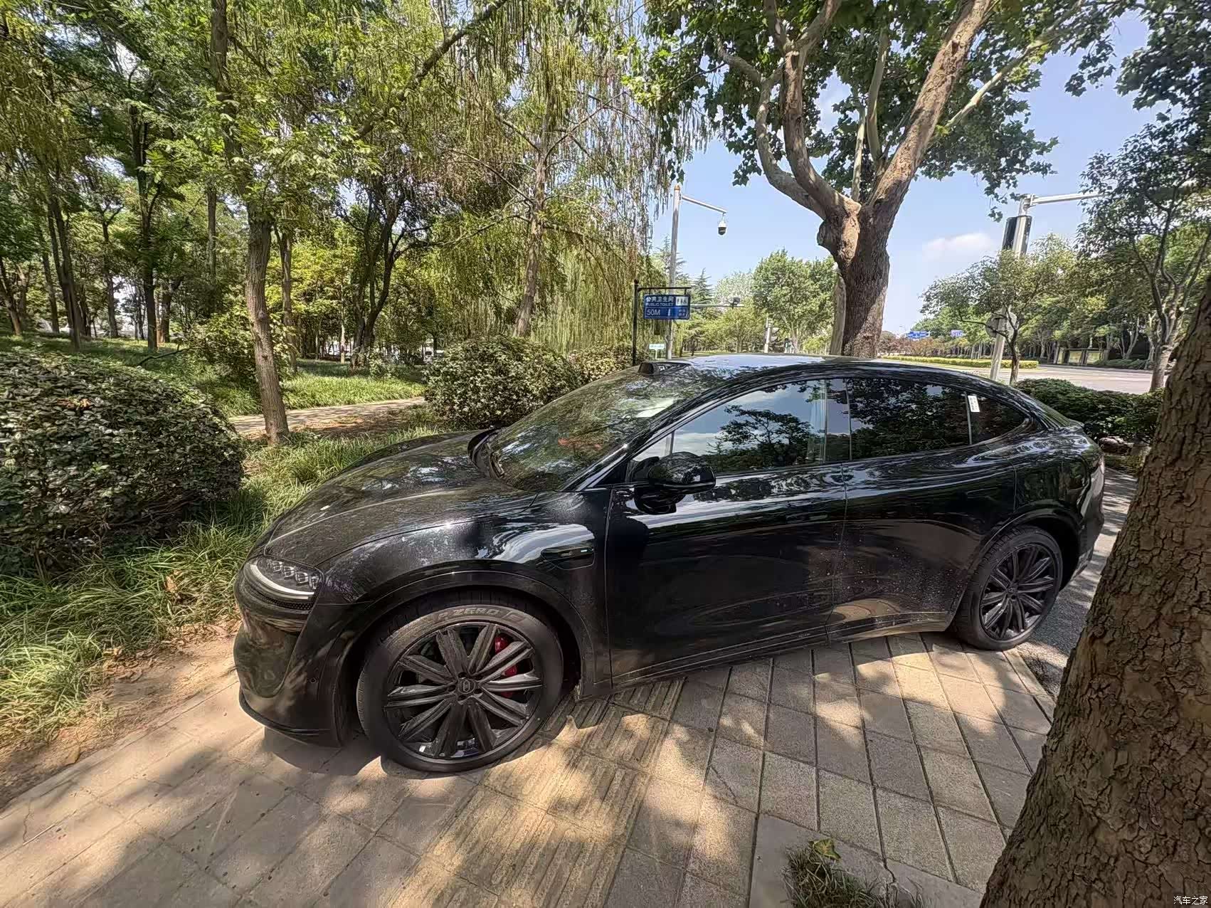 Luxeed R7, 2025 2