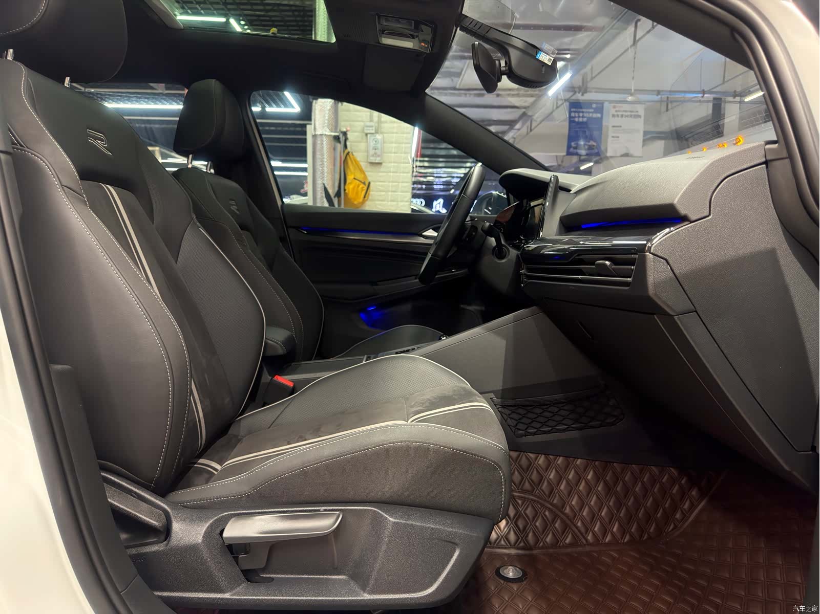 Volkswagen Golf, 2023 18