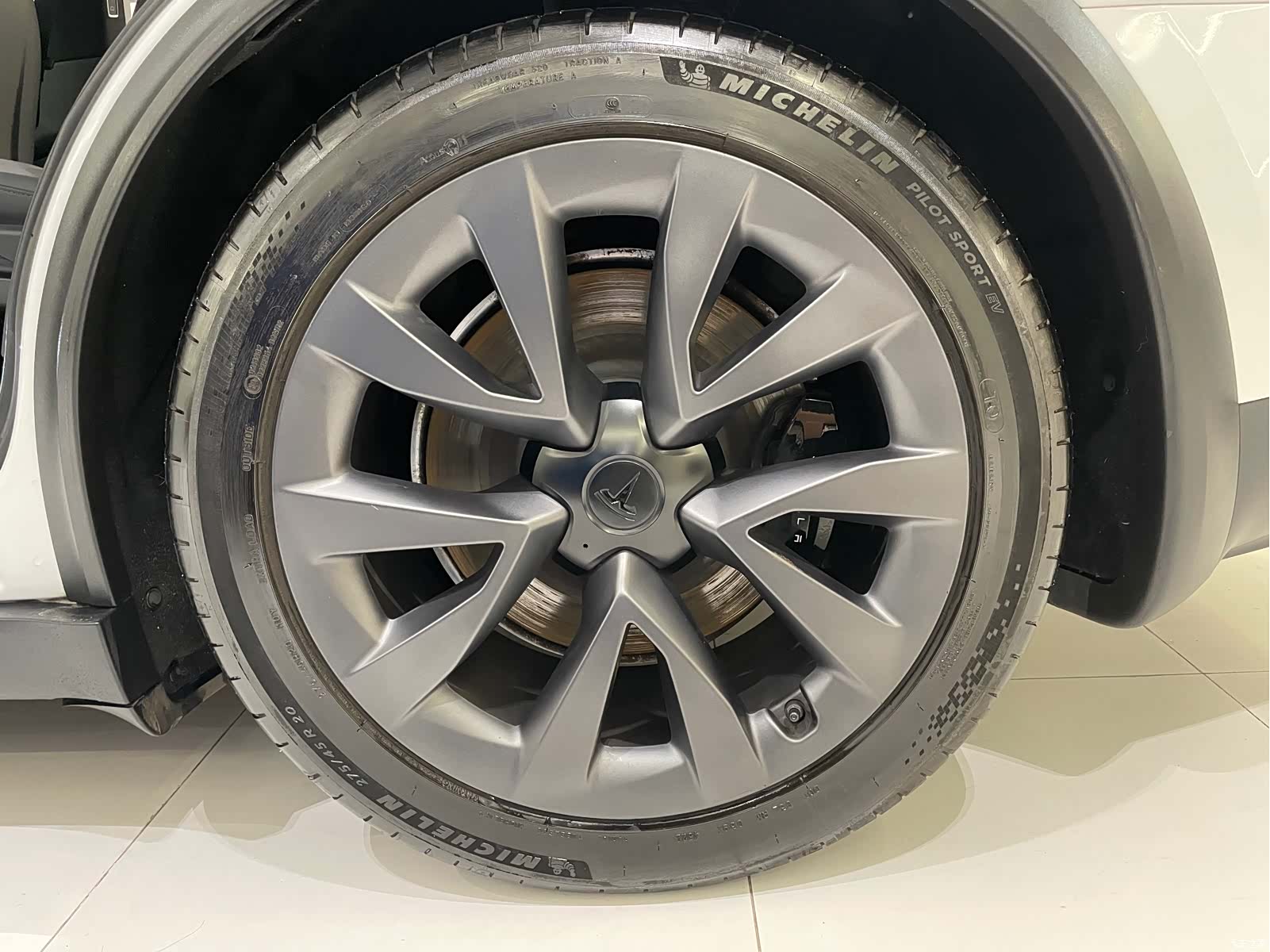 Tesla Model X, 2023 19