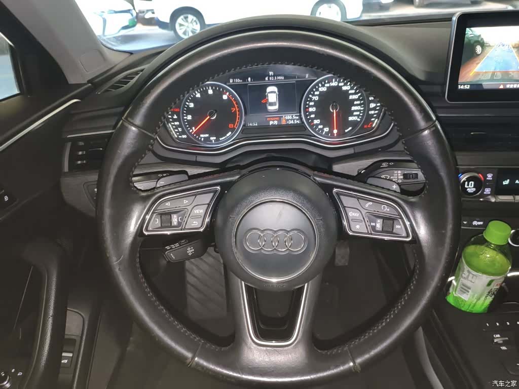 Audi A4L, 2016 11