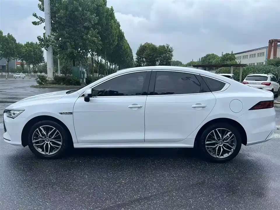 BYD Qin Yuan