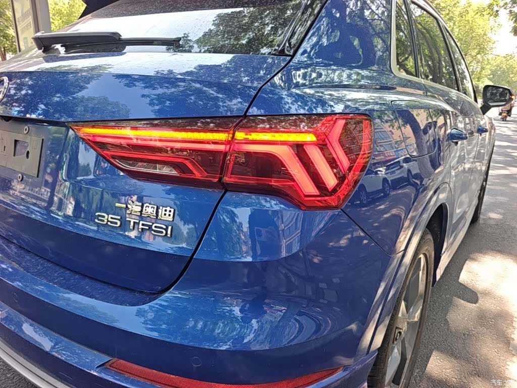 Audi Q3, 2019 8