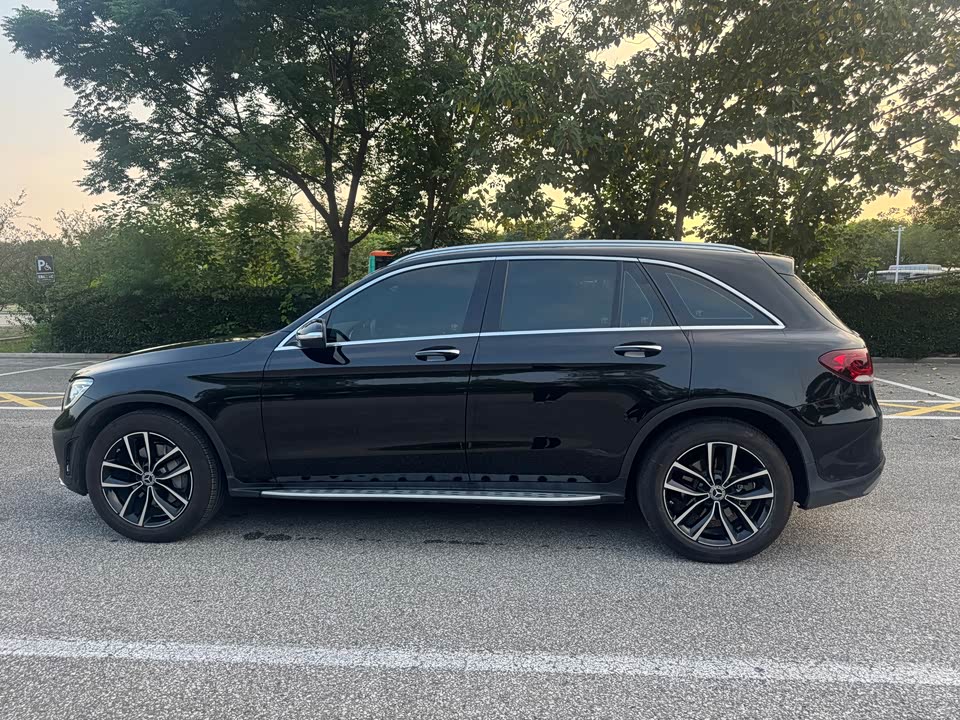 Mercedes-Benz GLC Mercedes-Benz GLC