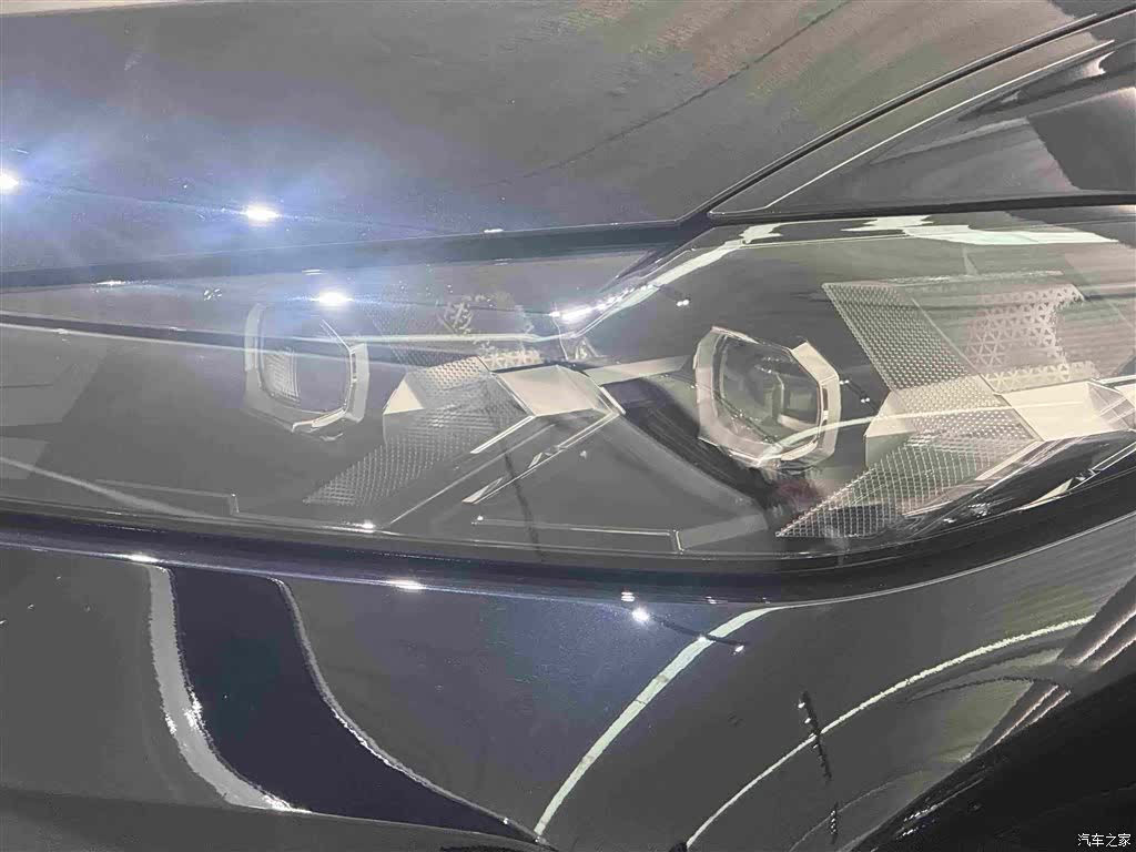 BMW X5, 2025 2