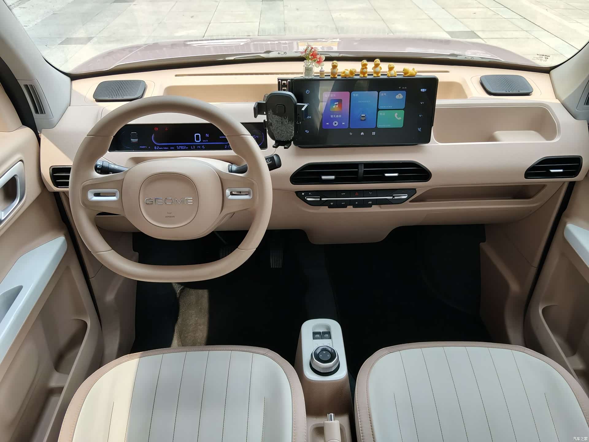 Geely Panda, 2024 18