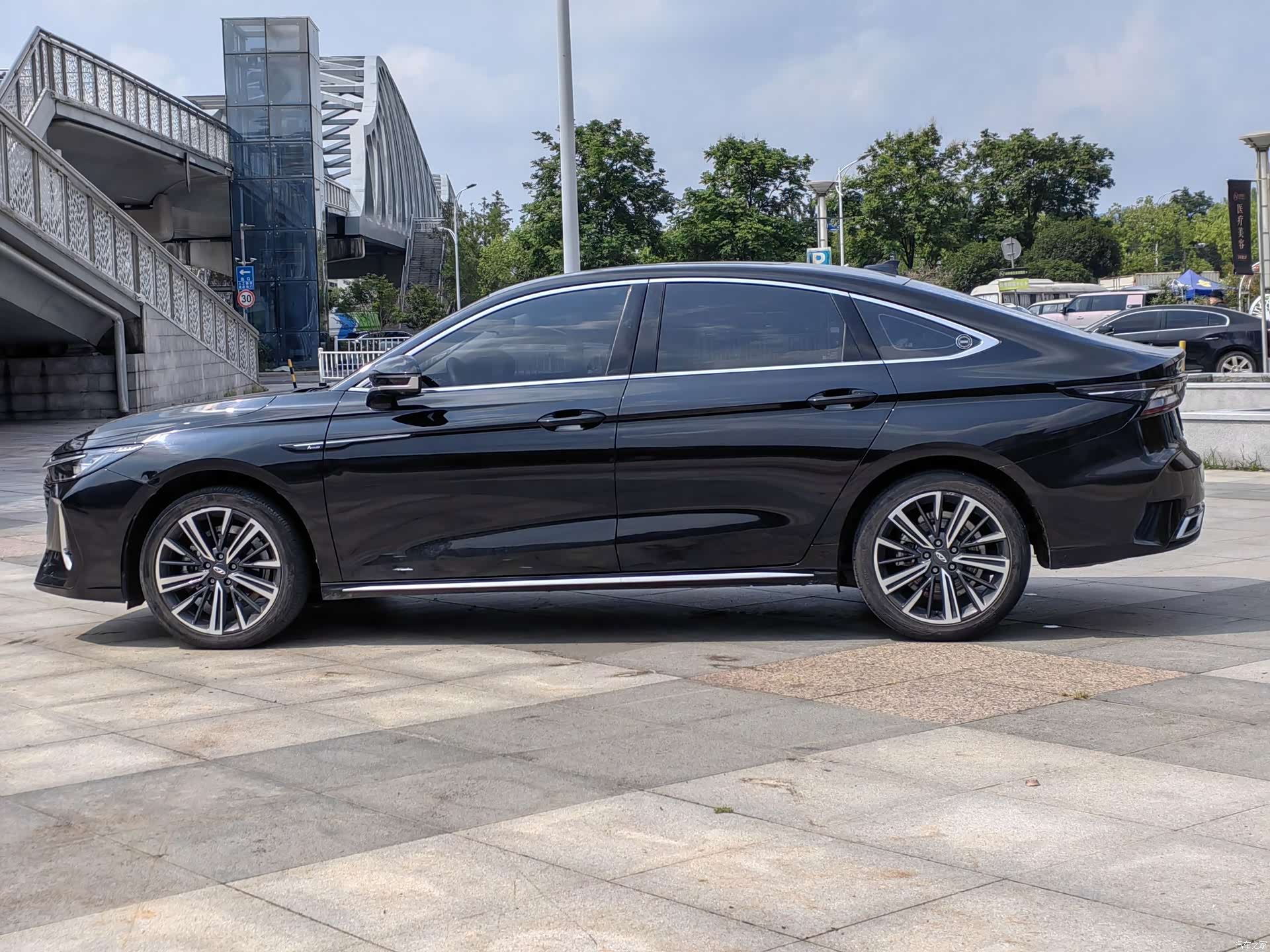 Chery Arrizo 8, 2024 4