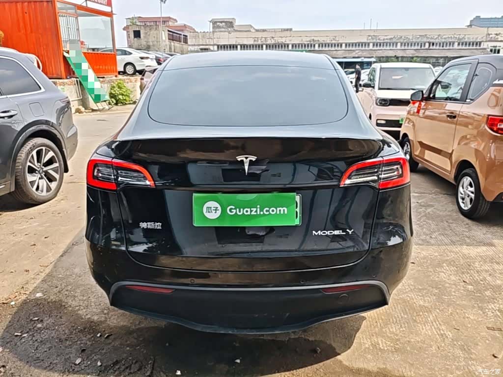 Tesla Model Y, 2023 6