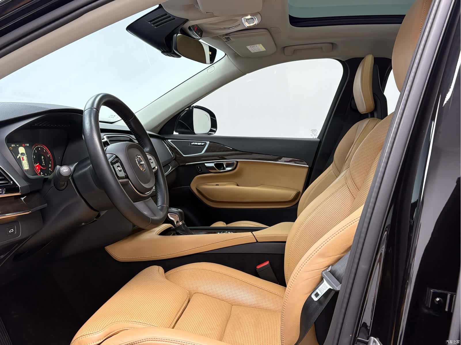 Volvo XC90, 2016 8