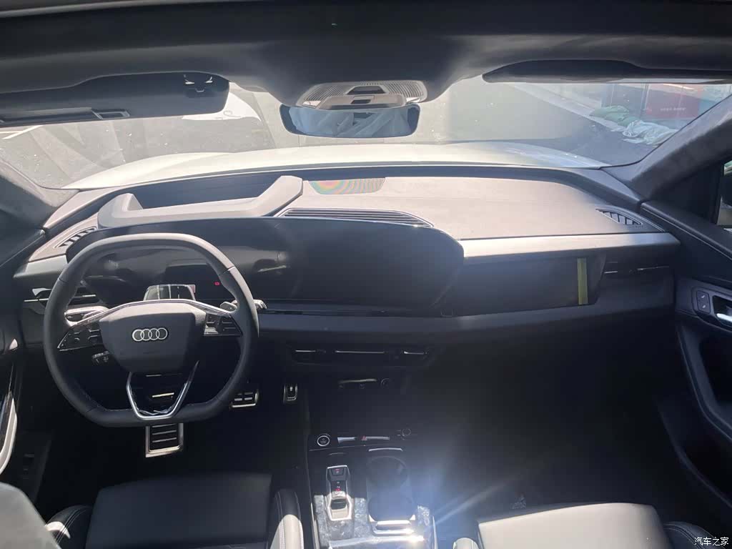 Audi e-tron, 2025 7