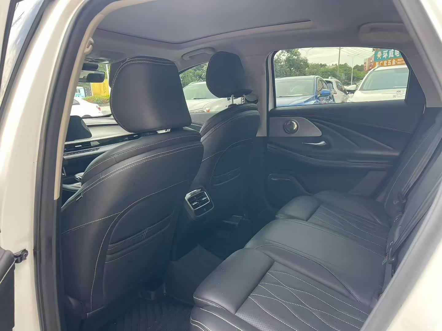 Chery Arrizo 8, 2025 7