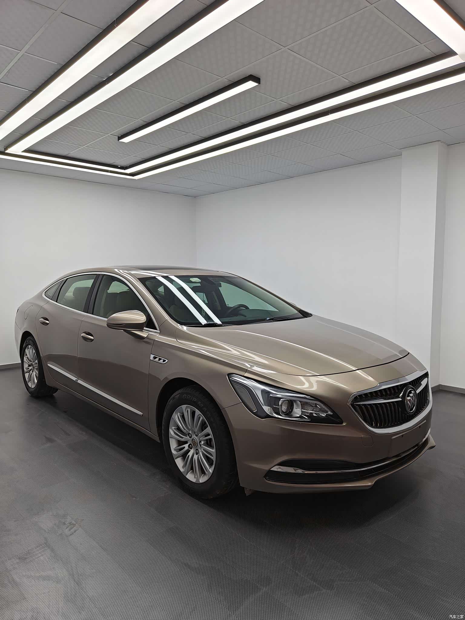 Buick LaCrosse, 2018 3
