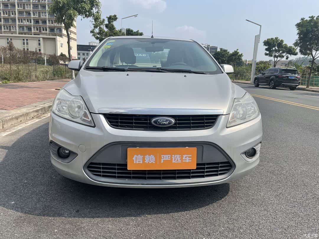 Ford Focus, 2013 8