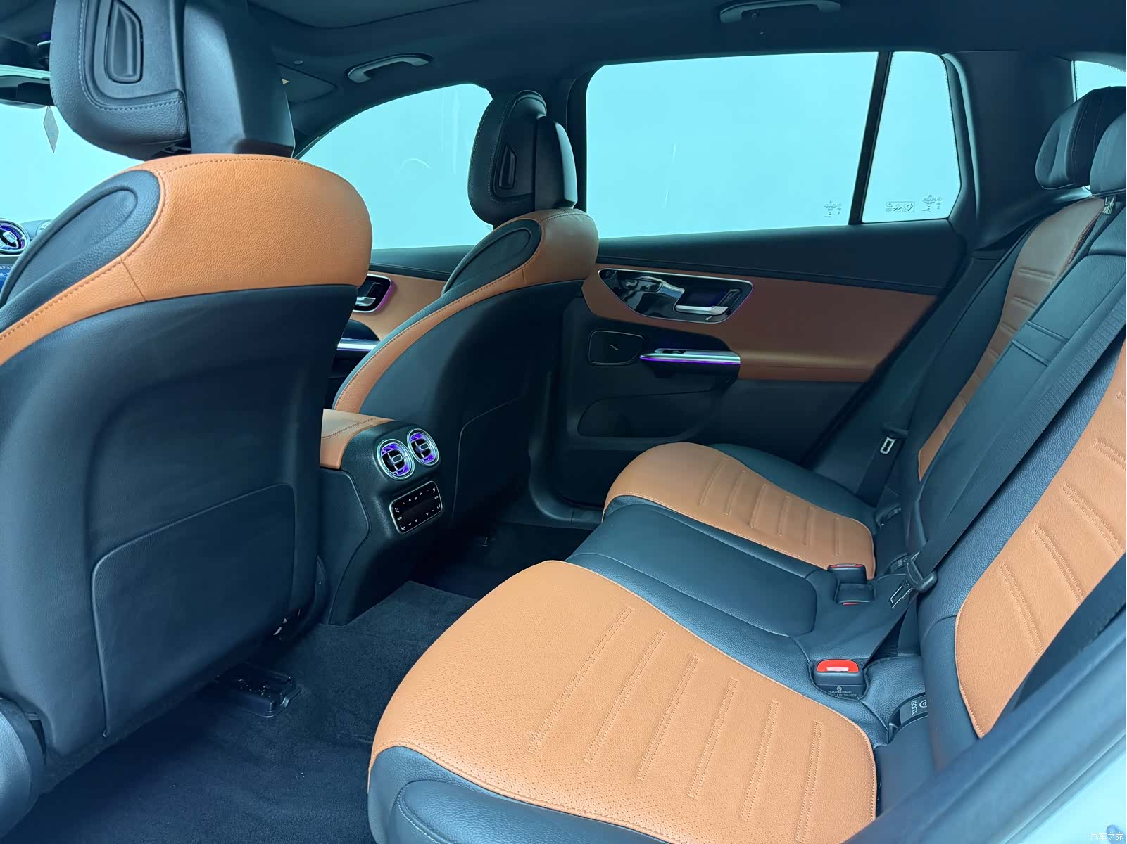 Mercedes-Benz GLC, 2023 16
