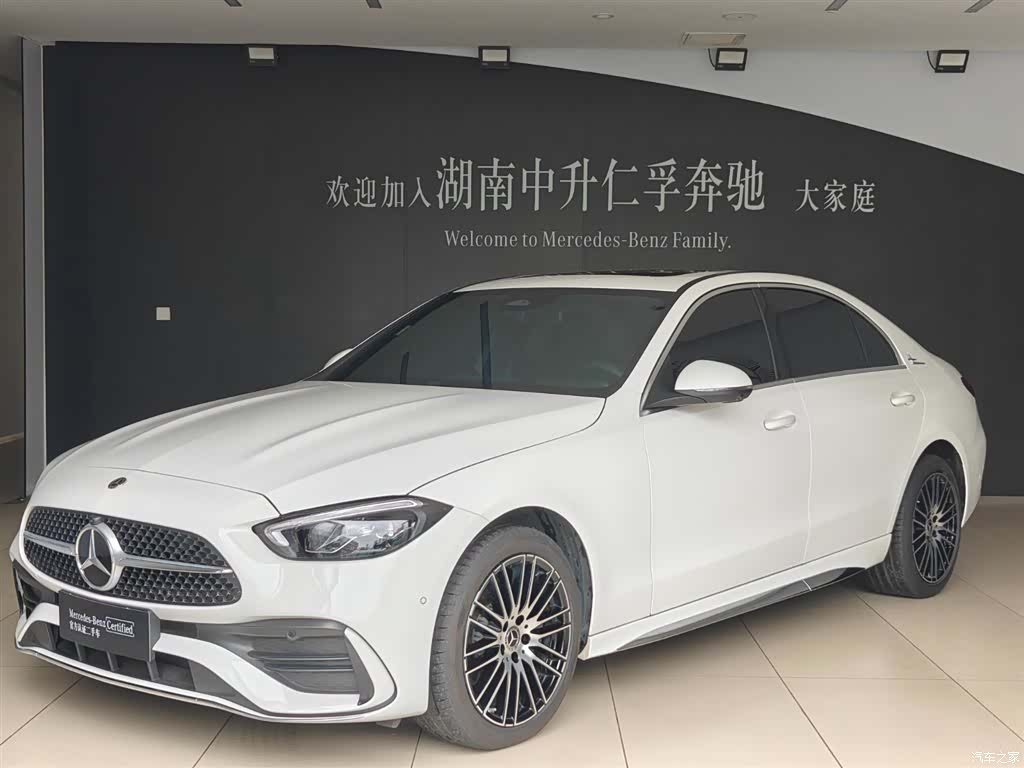 Mercedes-Benz C-Class, 2025 1