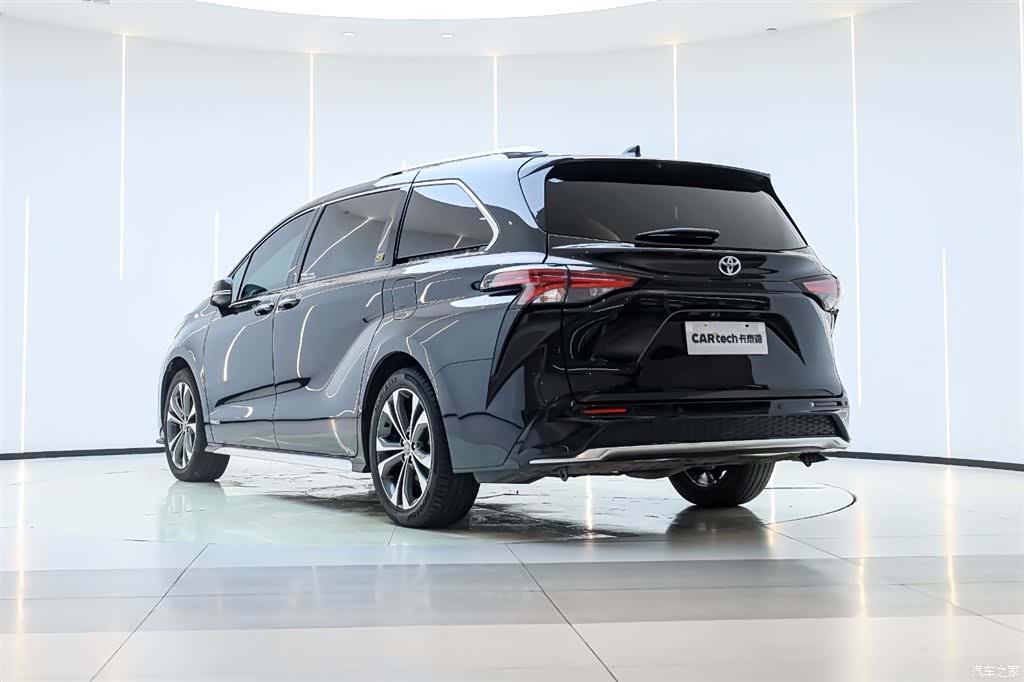Toyota Granvia, 2024 6