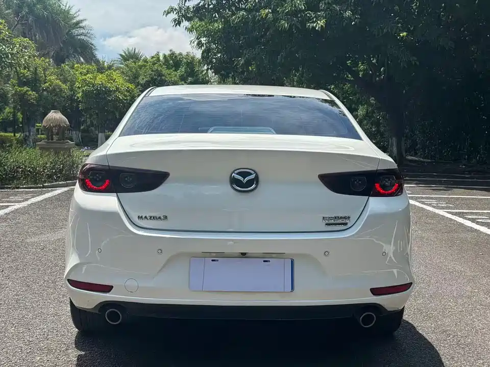 Mazda 3 Angkesaila