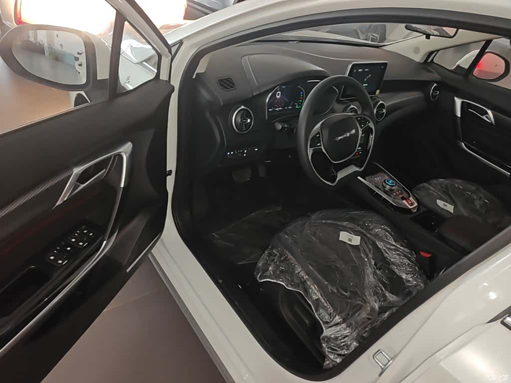 BAIC EU5, 2026 16