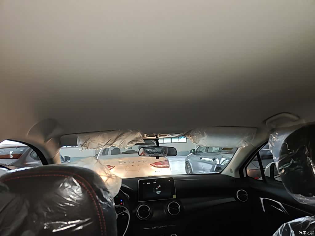 BAIC EU5, 2026 18