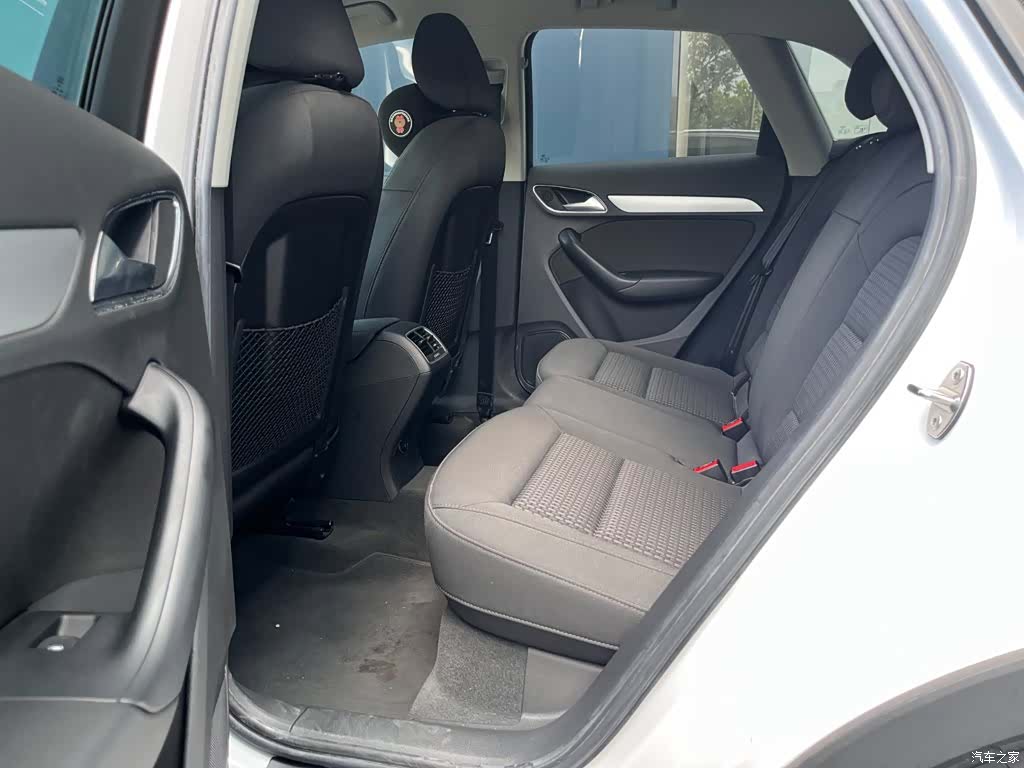 Audi Q3, 2018 8