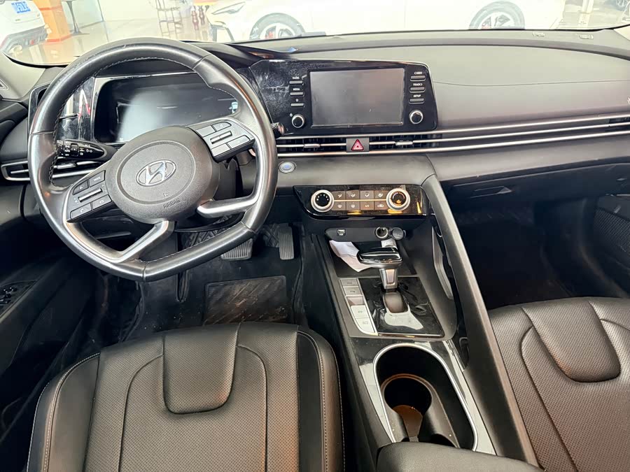 Hyundai Elantra 2021, фото 7
