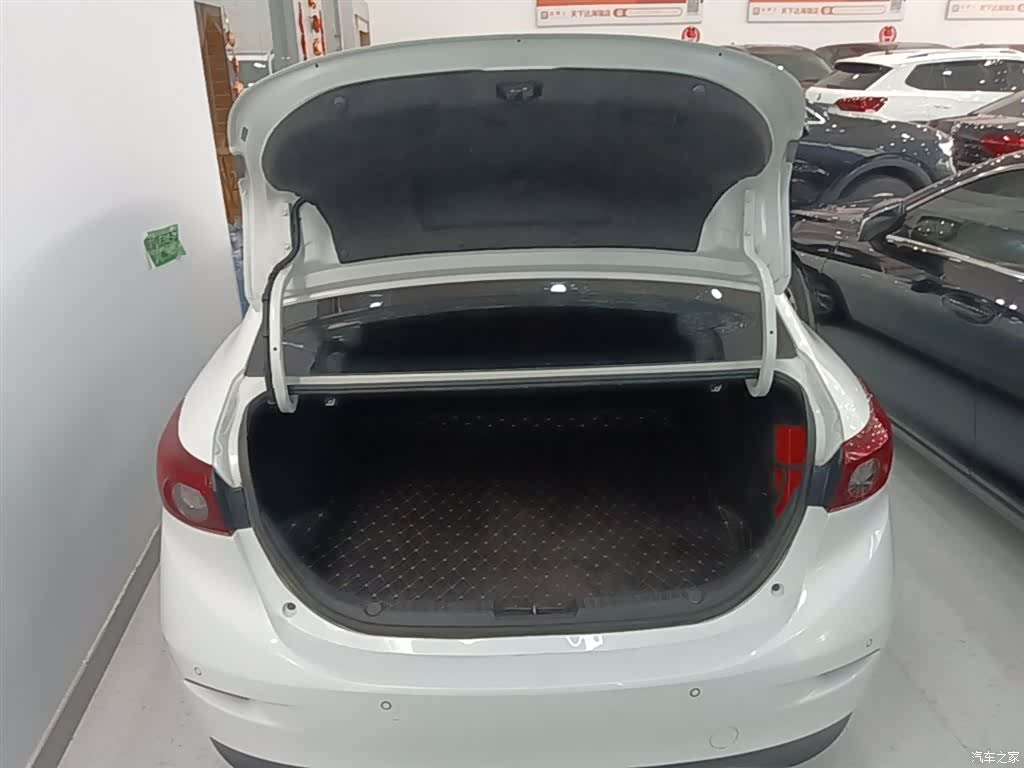Mazda Mazda3, 2018 19