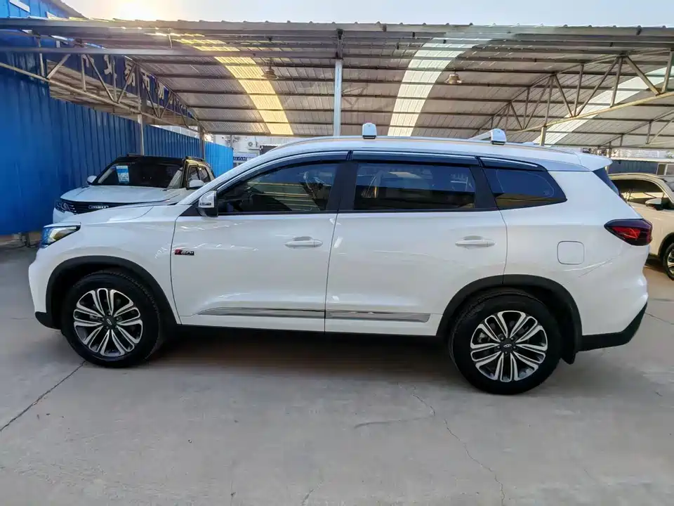 Chery Tiggo 8