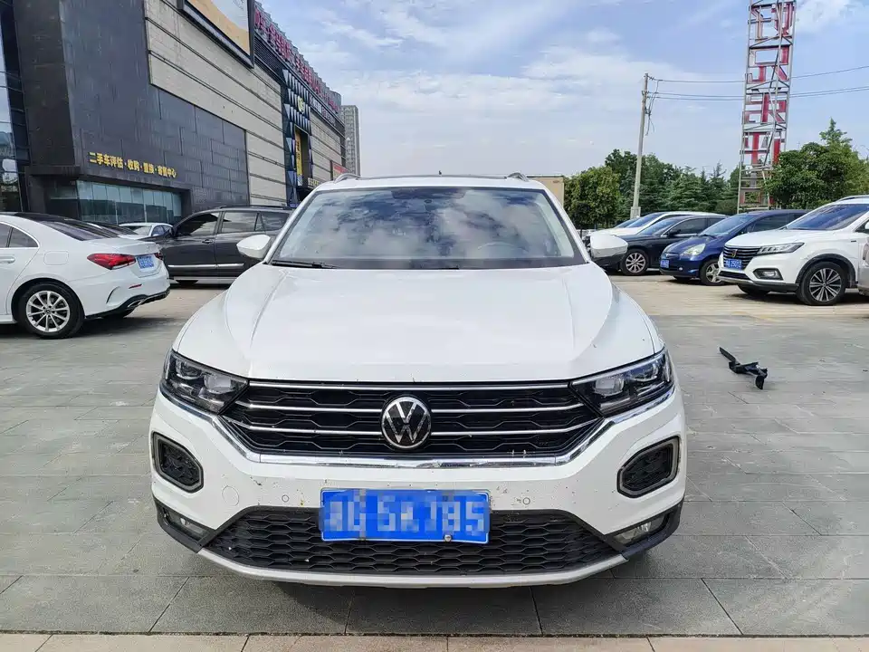 Volkswagen T-ROC exploring Songs