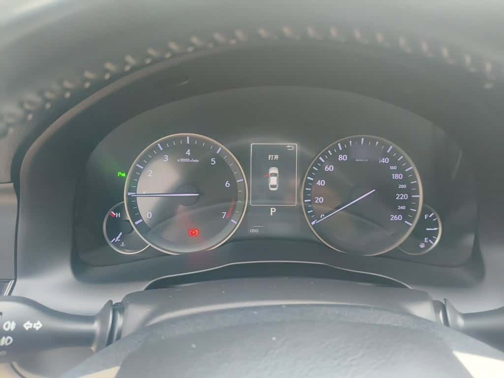 Lexus ES, 2018 все фото