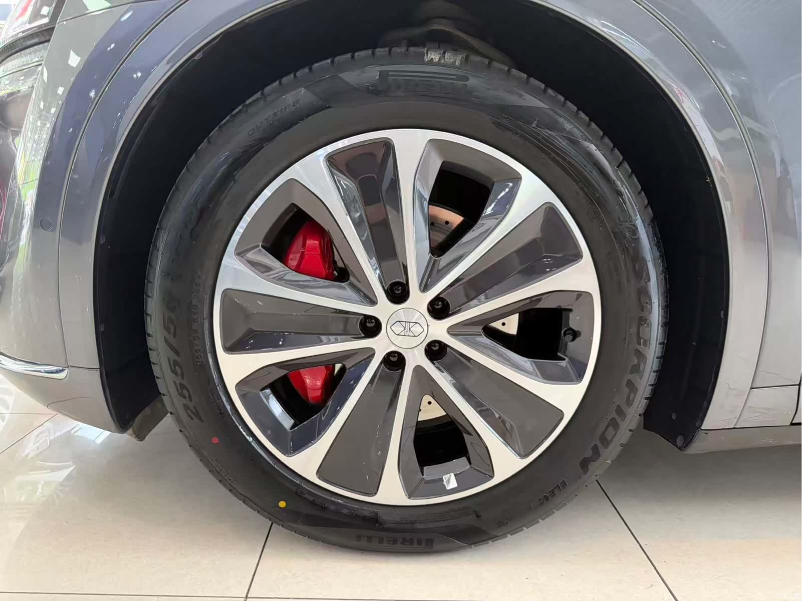 Luxeed R7, 2025 15