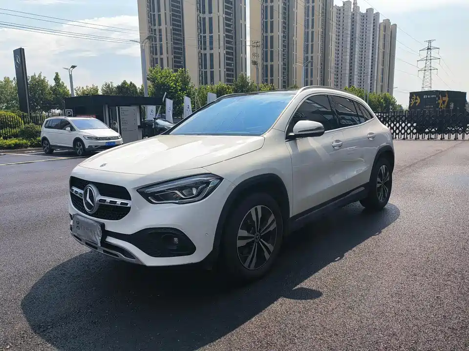 Mercedes-Benz GLA