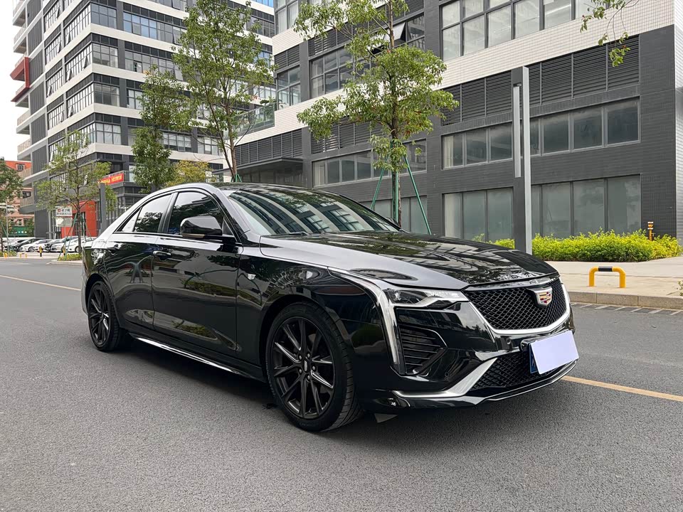 Cadillac CT4
