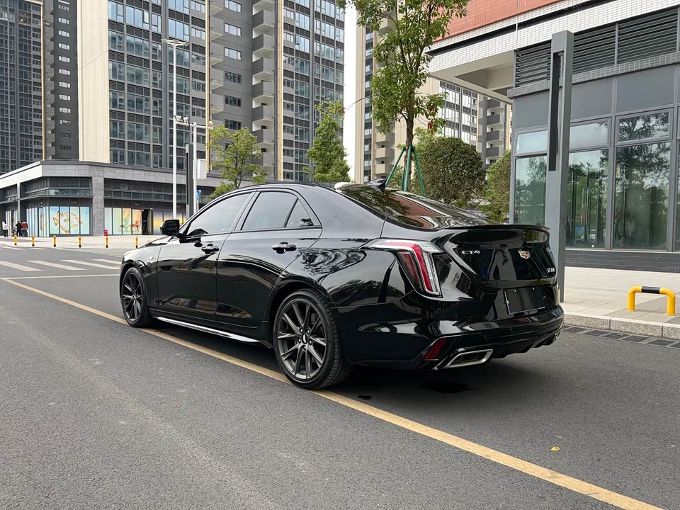 Cadillac CT4