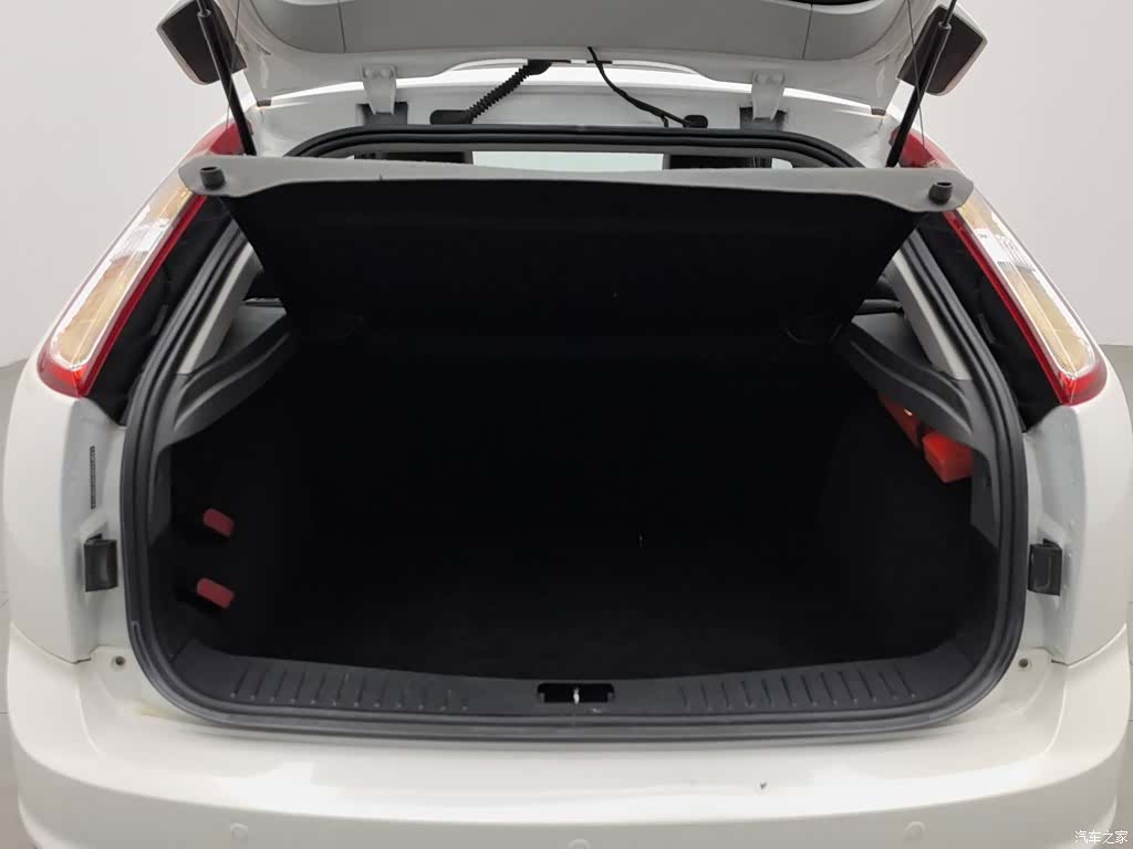 Ford Focus, 2014 16