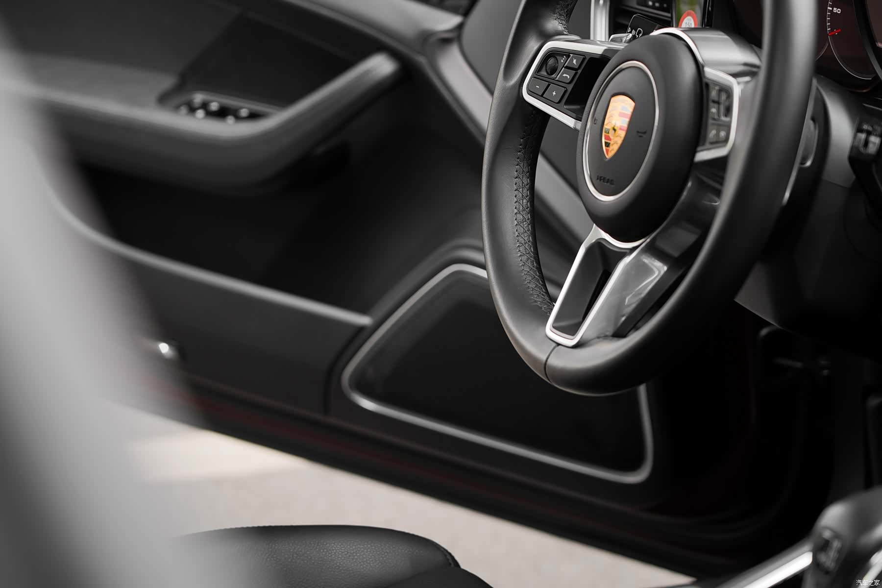 Porsche Panamera, 2018 11