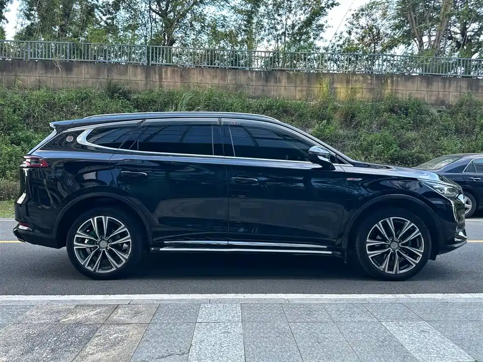 BYD Tang