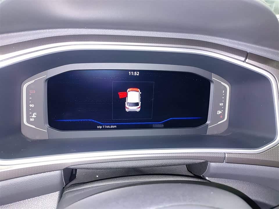 Volkswagen T-ROC exploring Songs